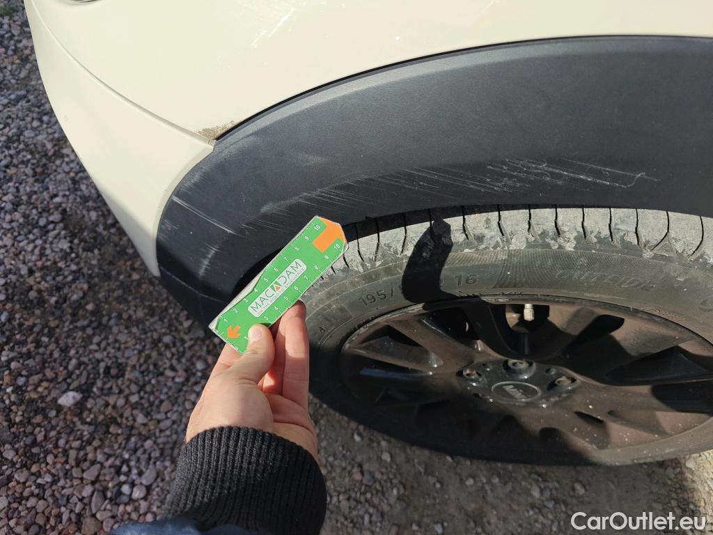  Mini  Cooper MINI MINI / 2014 / 5P / berlina con portón ONE 5 PUERTAS (CX) #67