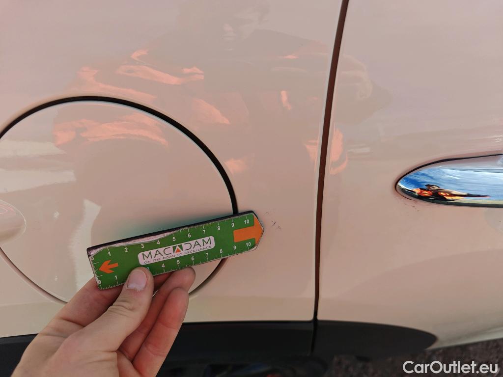  Mini  Cooper MINI MINI / 2014 / 5P / berlina con portón ONE 5 PUERTAS (CX) #77