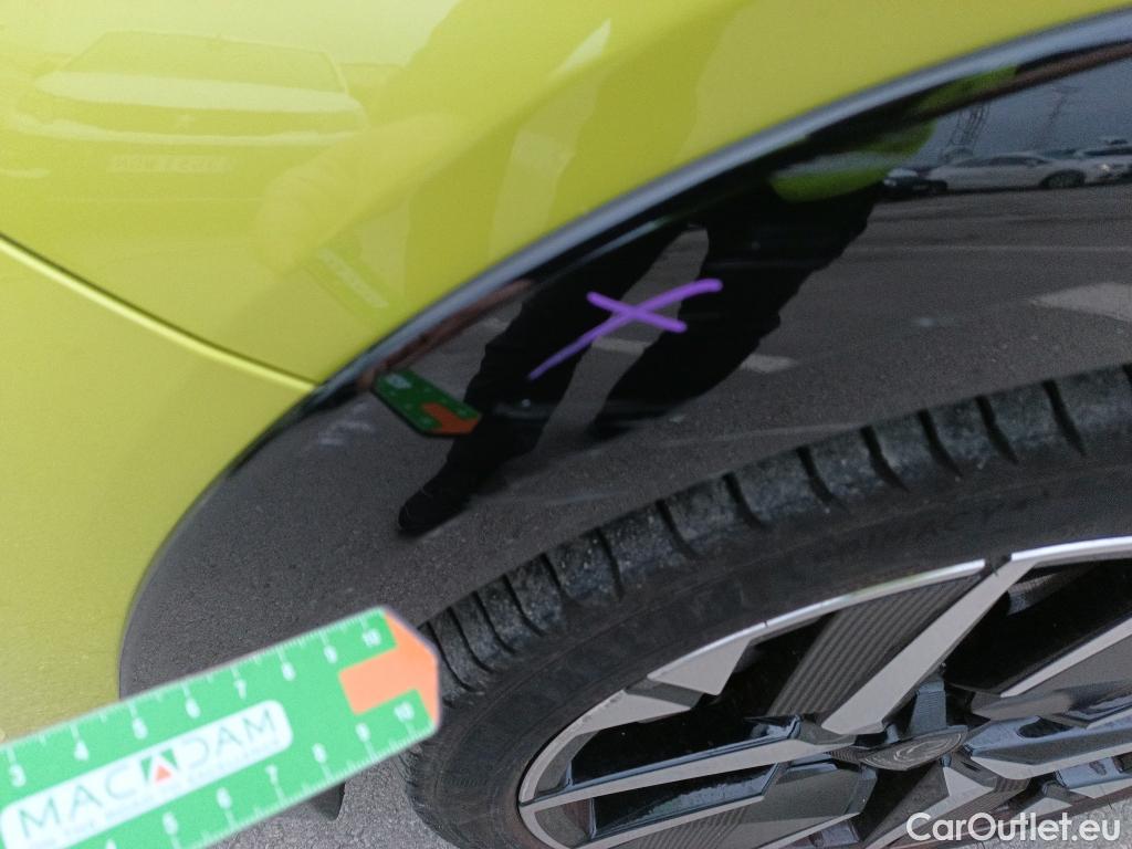  Peugeot  208  Hybrid 136 GT 1.2 135CV AT6 6E #27