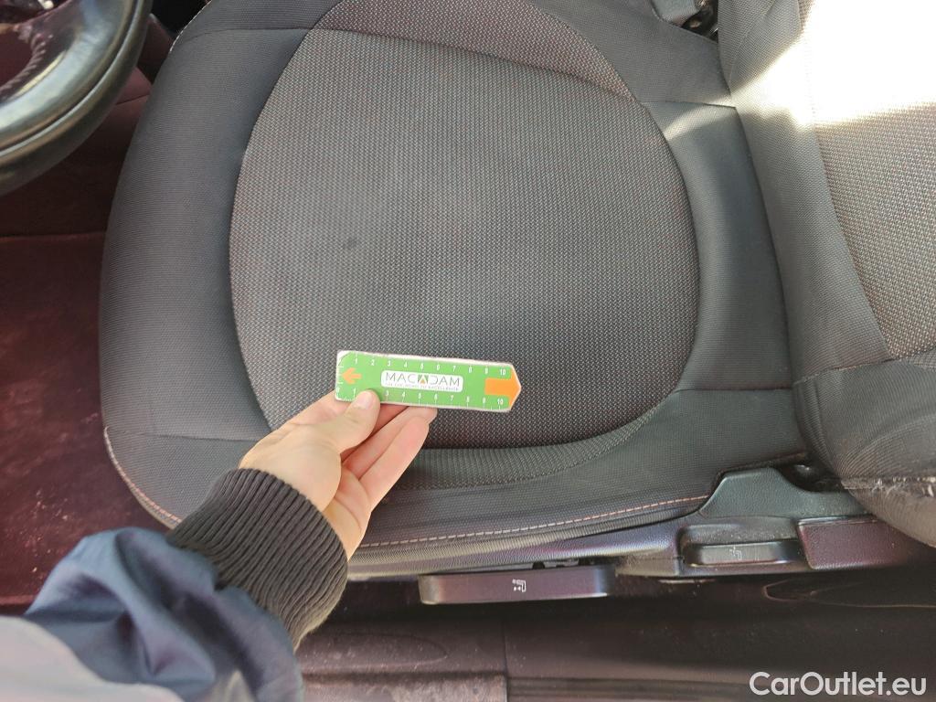  Mini  Cooper MINI MINI / 2014 / 5P / berlina con portón ONE 5 PUERTAS (CX) #18