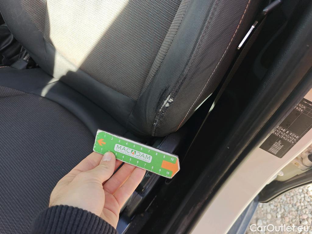  Mini  Cooper MINI MINI / 2014 / 5P / berlina con portón ONE 5 PUERTAS (CX) #20