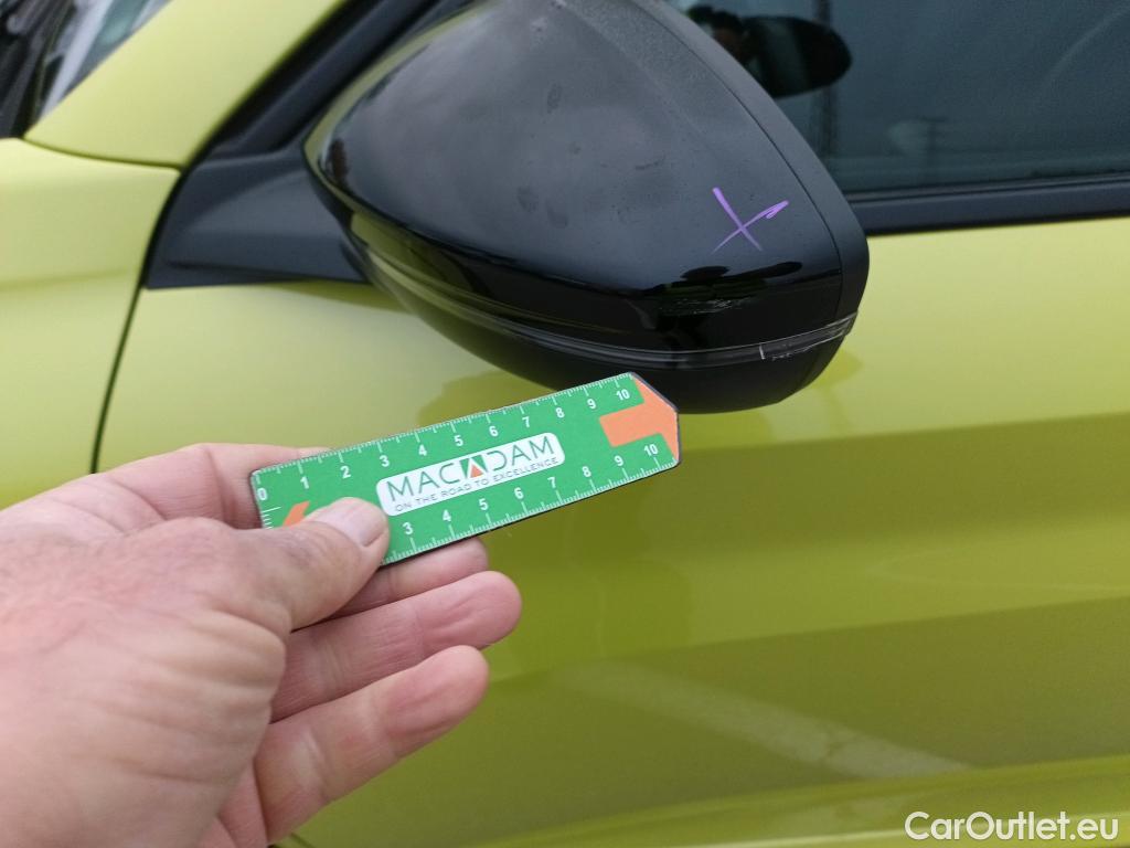  Peugeot  208  Hybrid 136 GT 1.2 135CV AT6 6E #24