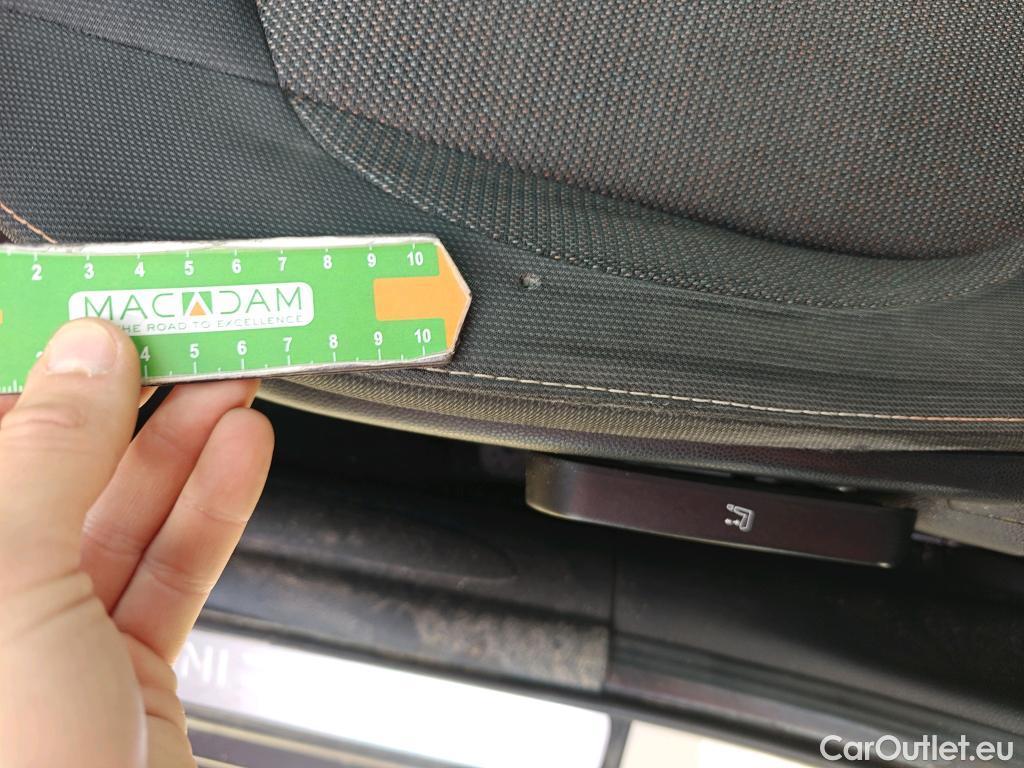  Mini  Cooper MINI MINI / 2014 / 5P / berlina con portón ONE 5 PUERTAS (CX) #19