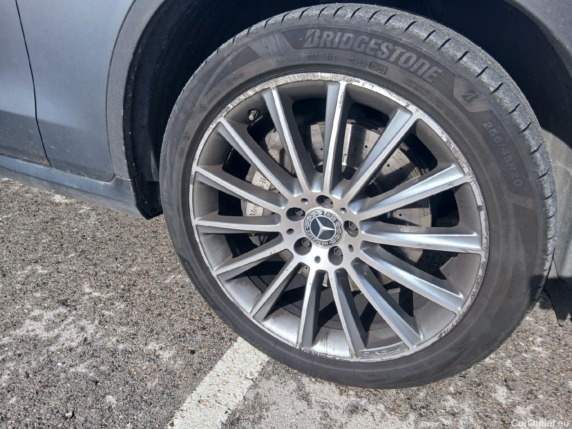  Mercedes  G-Klasee MERCEDES-BENZ GLC Coupé / 2019 / 5P / coupé GLC 300 d 4MATIC #48