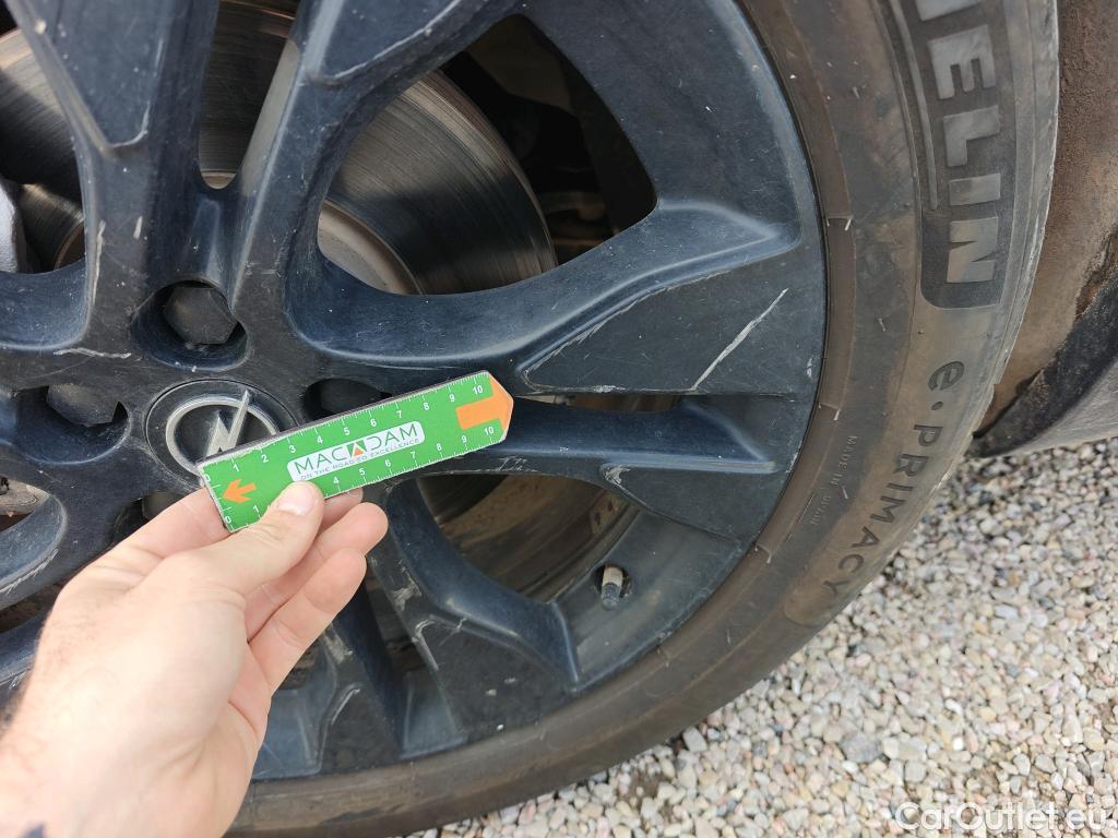  Opel   Grandland X OPEL Grandland / 2021 / 5P / todoterreno 1.5D DTH AT8 S/S GS #26