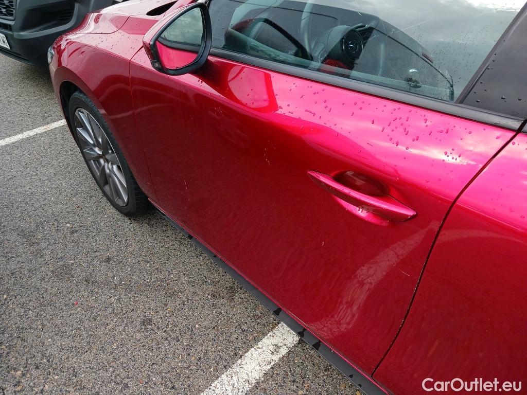  Mazda  3 MAZDA Mazda / 2019 / 4P / sedán 2.0 e-SKYACTIV-G 88KW ZENITH #1