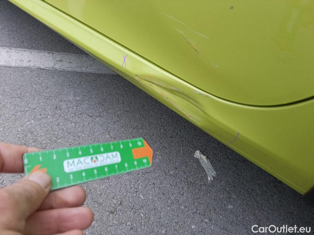  Peugeot  208  Hybrid 136 GT 1.2 135CV AT6 6E #7