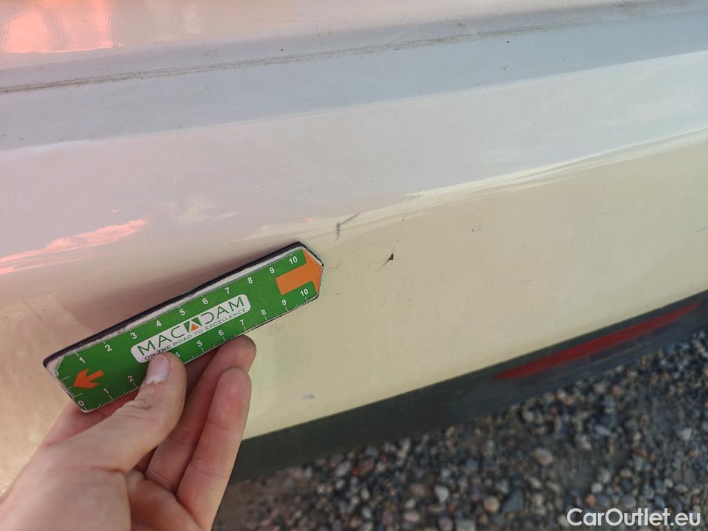  Mini  Cooper MINI MINI / 2014 / 5P / berlina con portón ONE 5 PUERTAS (CX) #54