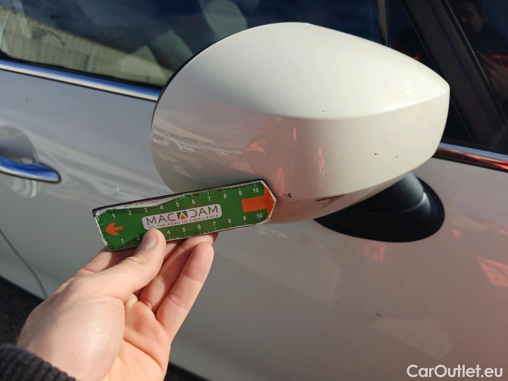  Mini  Cooper MINI MINI / 2014 / 5P / berlina con portón ONE 5 PUERTAS (CX) #70