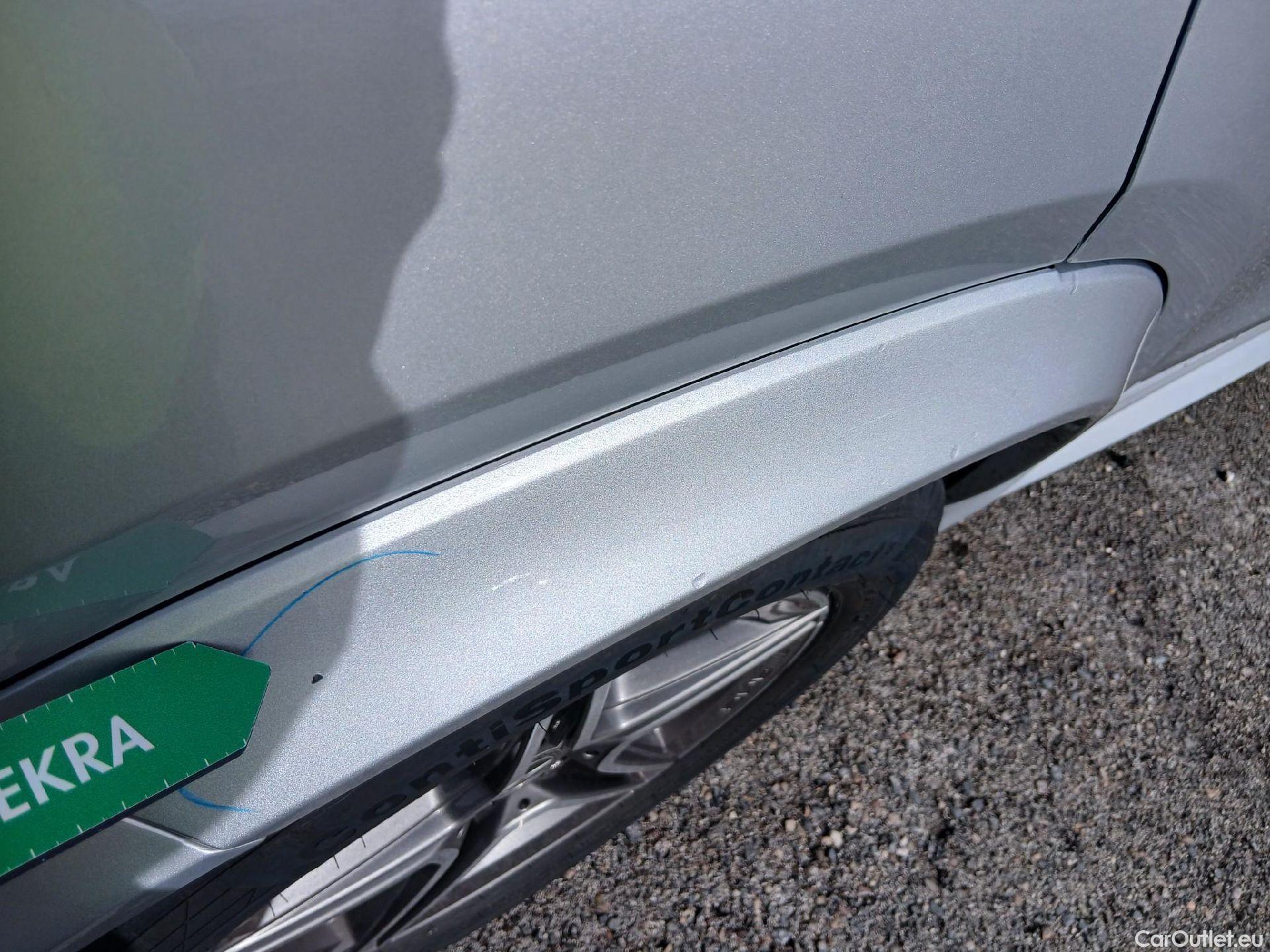  Mercedes  G-Klasee MERCEDES-BENZ GLE / 2018 / 5P / todoterreno GLE 350 de 4MATIC (Híbrido Enchufable) #37