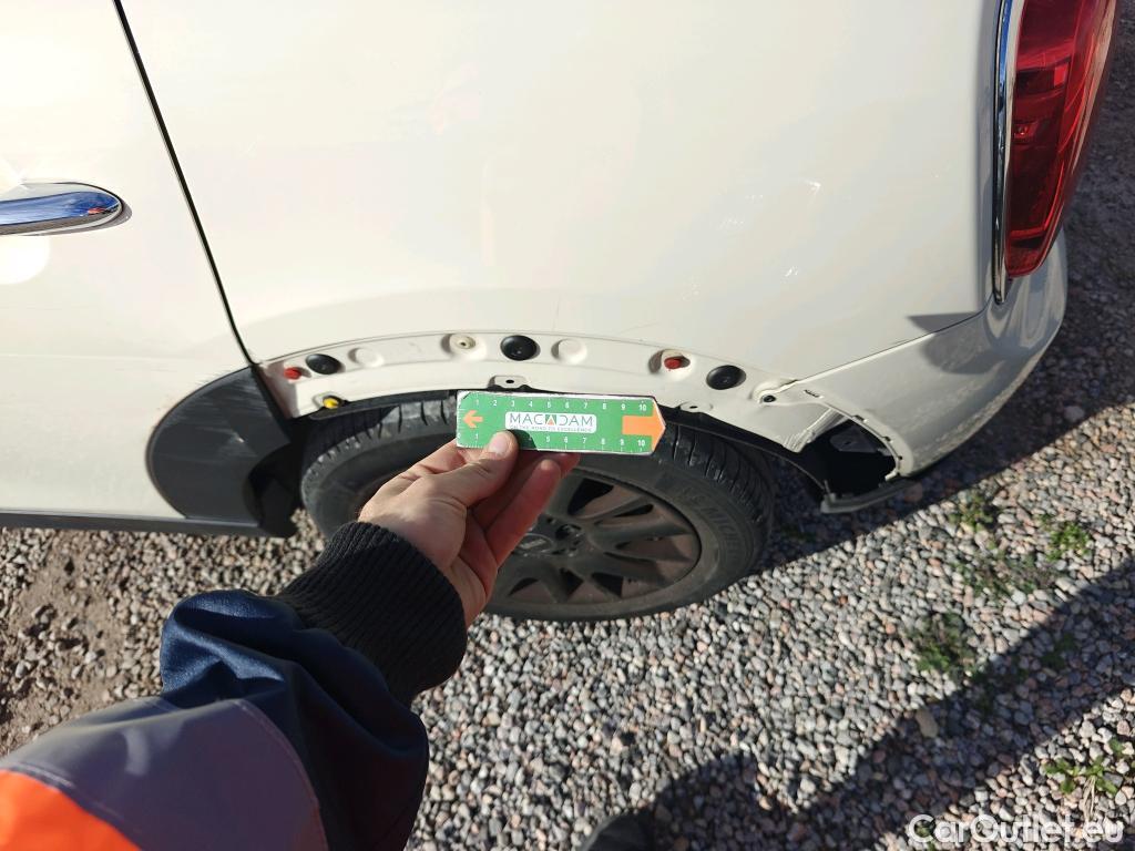  Mini  Cooper MINI MINI / 2014 / 5P / berlina con portón ONE 5 PUERTAS (CX) #64