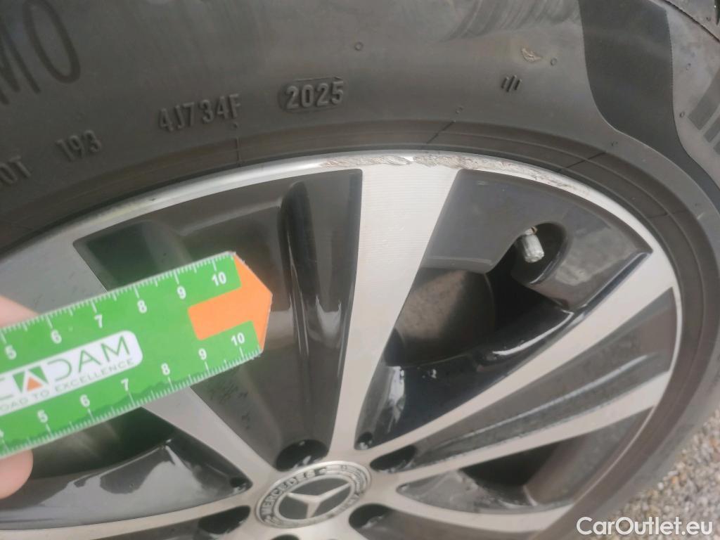  Mercedes  E-Klasse MERCEDES-BENZ Clase E / 2020 / 4P / sedán E 300 de #2