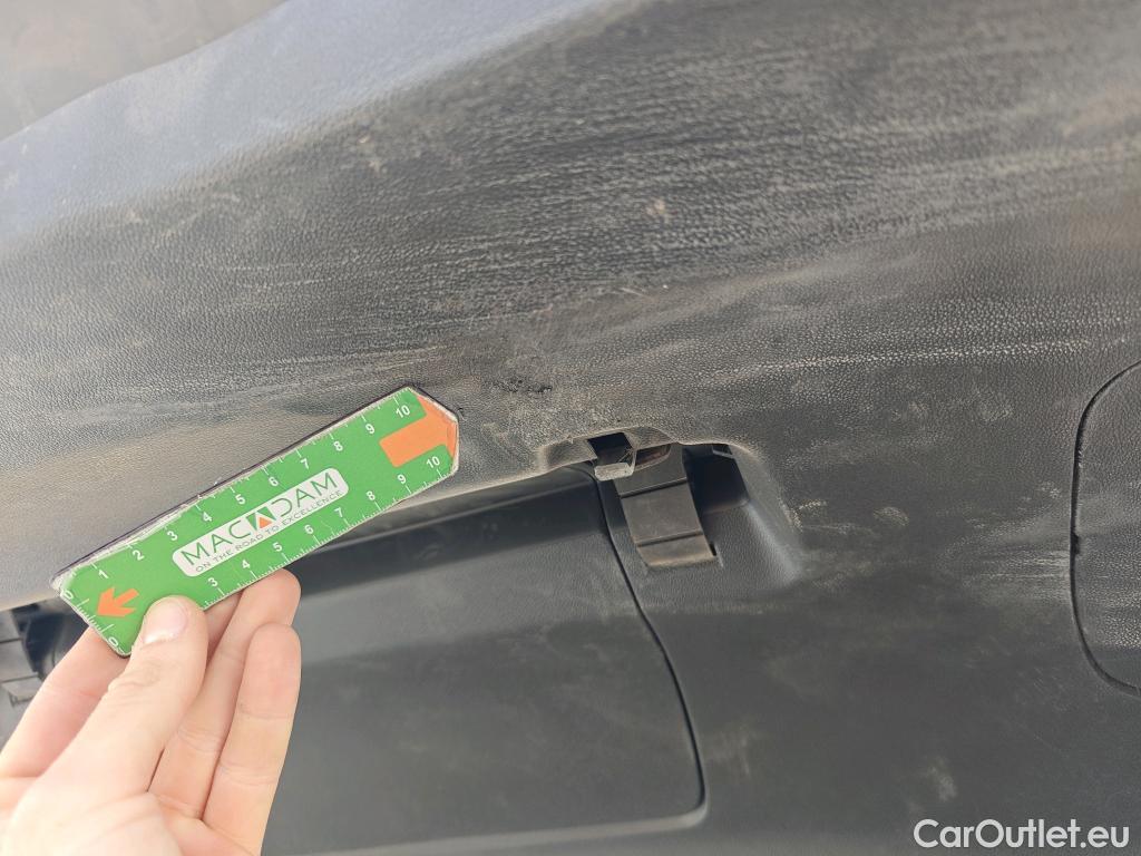  Opel   Grandland X OPEL Grandland / 2021 / 5P / todoterreno 1.5D DTH AT8 S/S GS #40