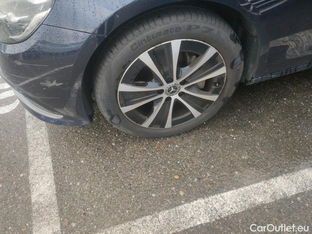  Mercedes  E-Klasse MERCEDES-BENZ Clase E / 2020 / 4P / sedán E 300 de #3