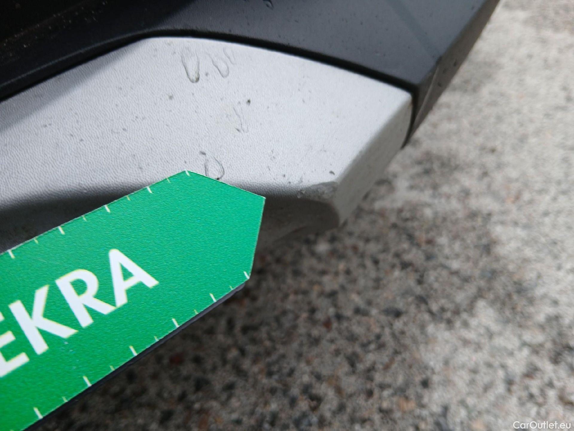  Renault  Captur  II Evolution 1.3 TCe 140CV MT6 E6d #8