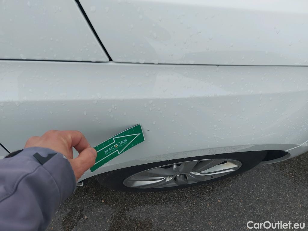  Peugeot  308 PEUGEOT  / 2017 / 5P / berlina con portón 5p Active Pack BlueHDi 130 S&S #6