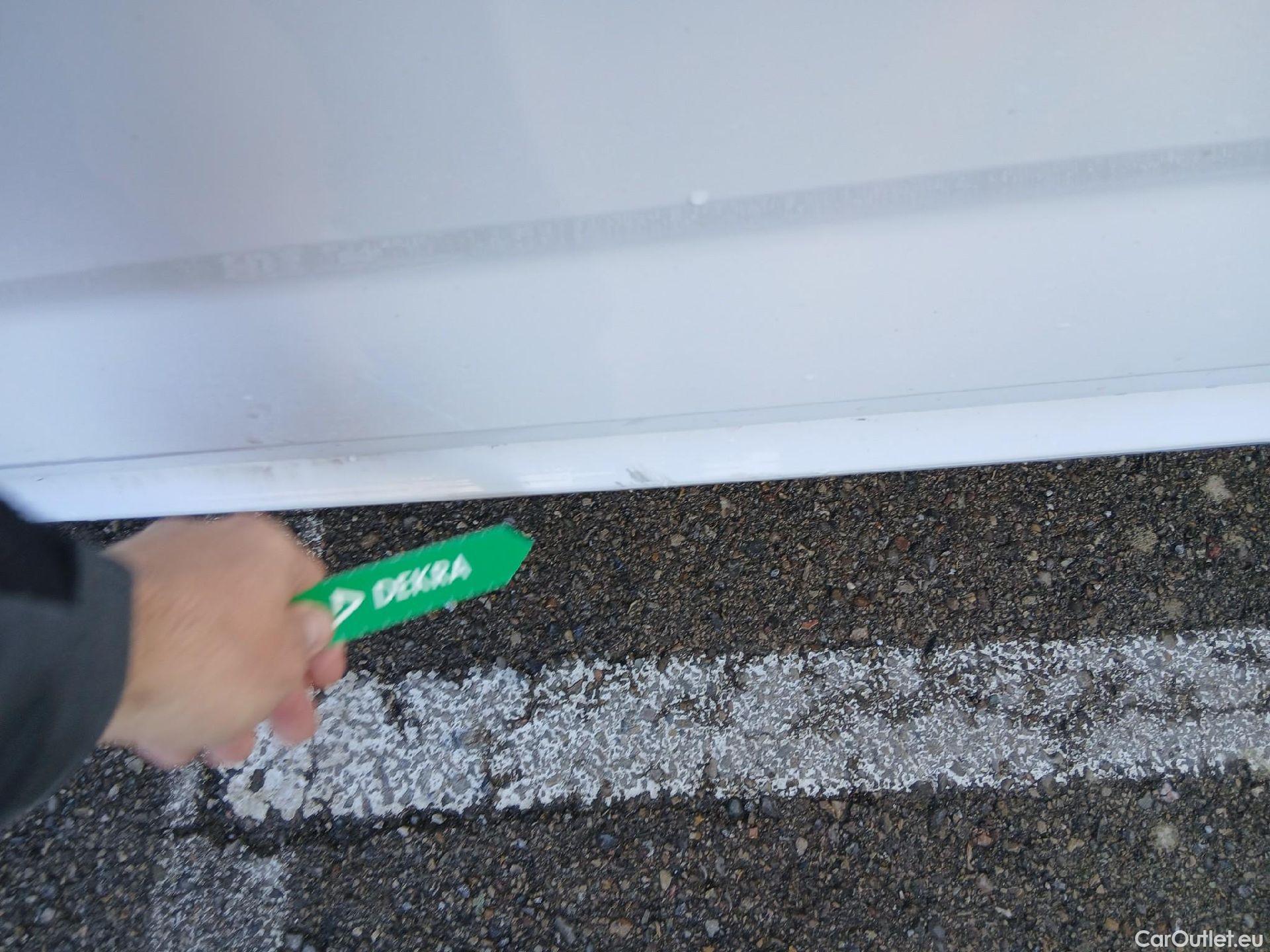  Skoda  KAMIQ SKODA  1.0 TSI 81kW (110CV) DSG Ambition #11