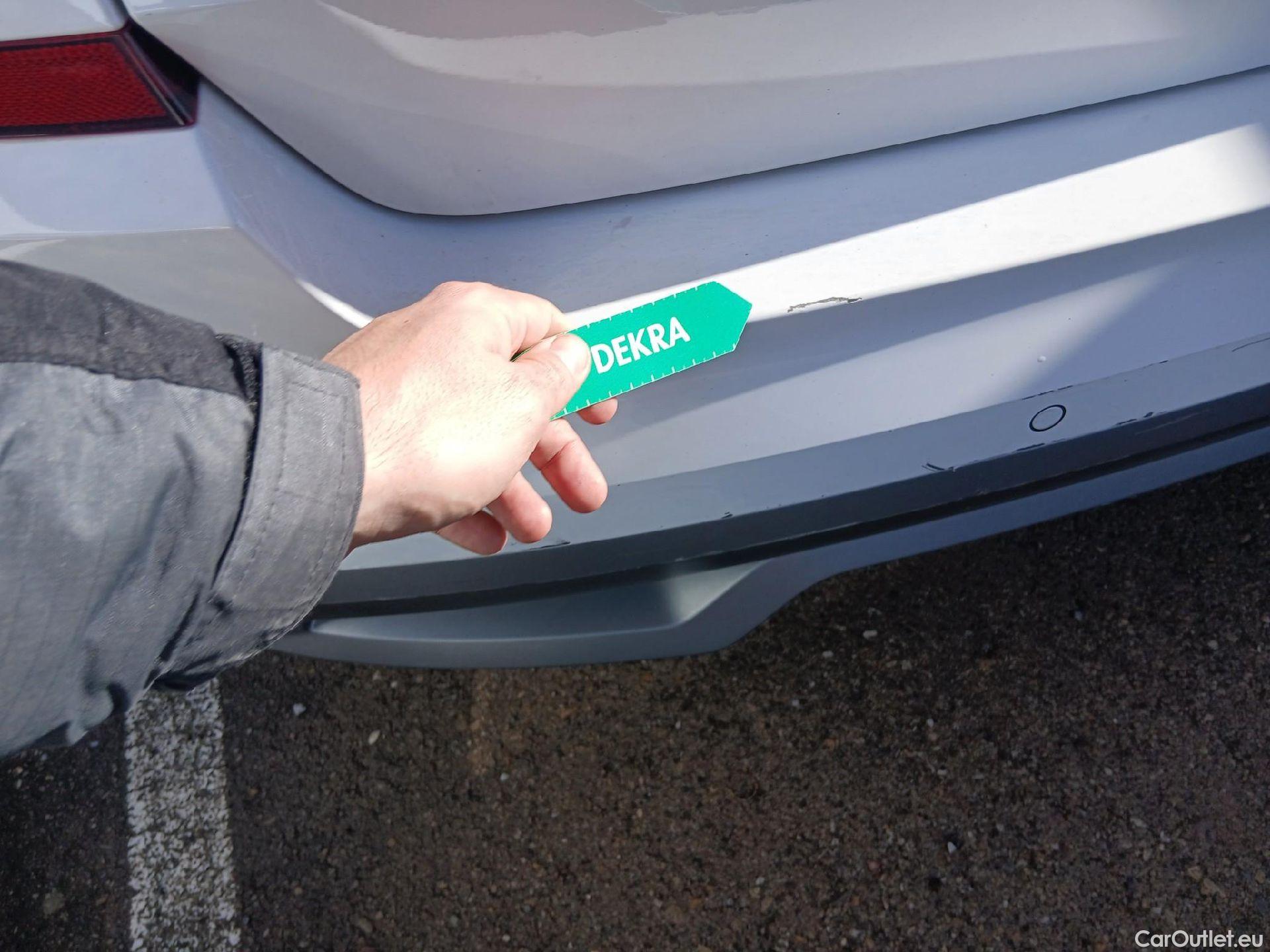  Skoda  KAMIQ SKODA  1.0 TSI 81kW (110CV) DSG Ambition #15