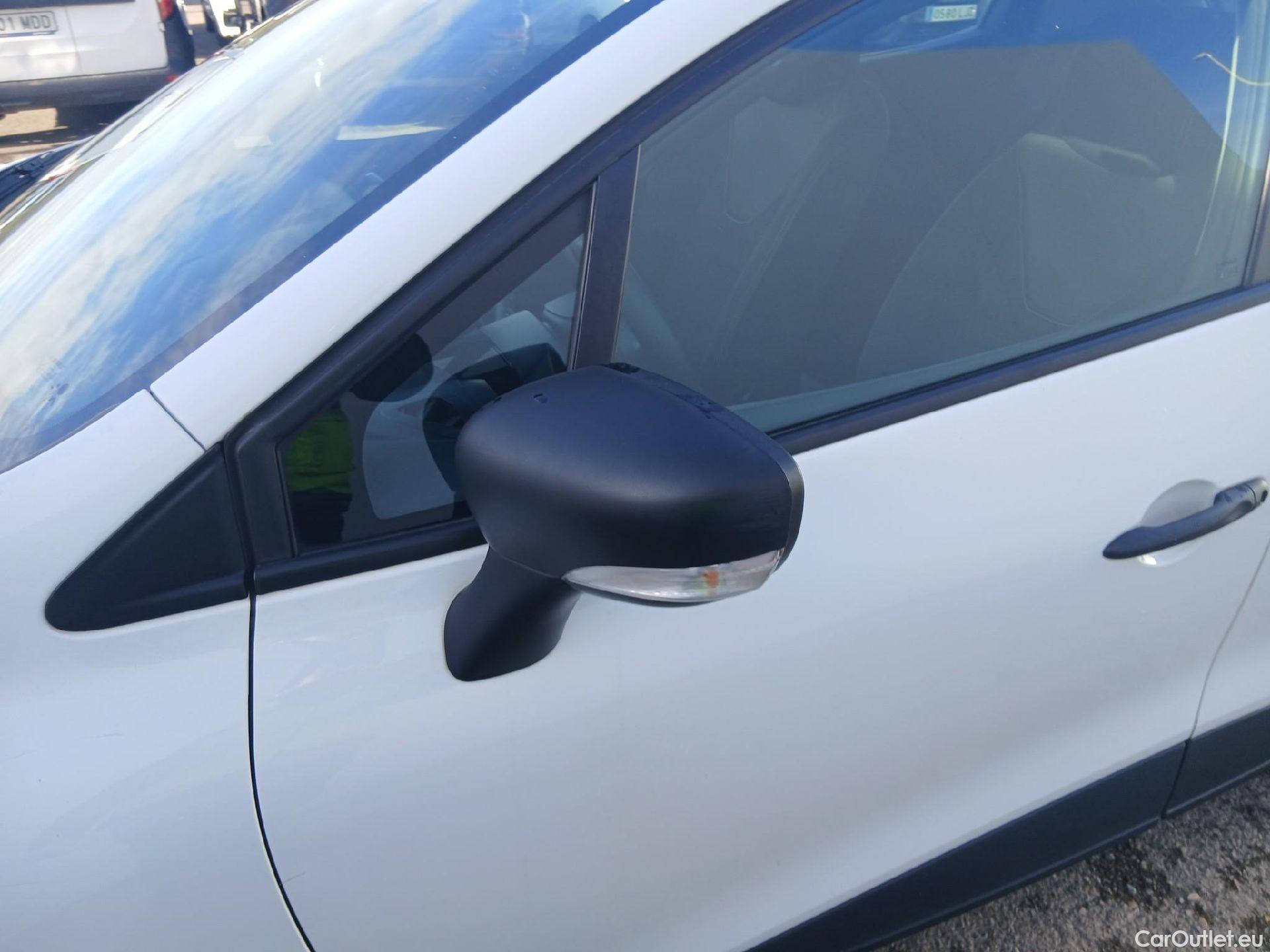  Renault  Clio RENAULT  / 2016 / 5P / berlina con portón Business dCi 55kW (75CV) -18 #9