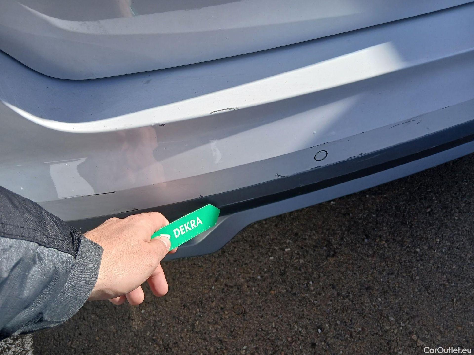  Skoda  KAMIQ SKODA  1.0 TSI 81kW (110CV) DSG Ambition #17