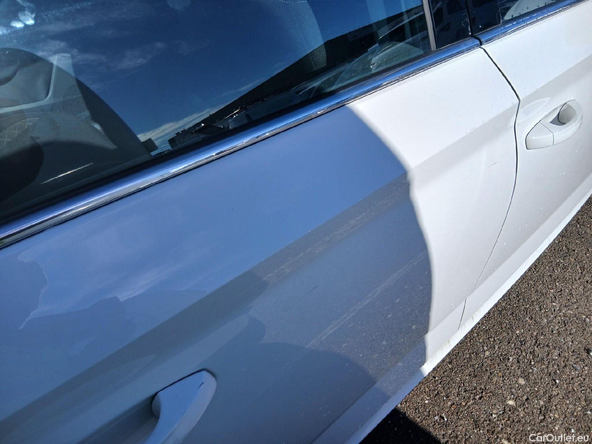  Skoda  KAMIQ SKODA  1.0 TSI 81kW (110CV) DSG Ambition #23