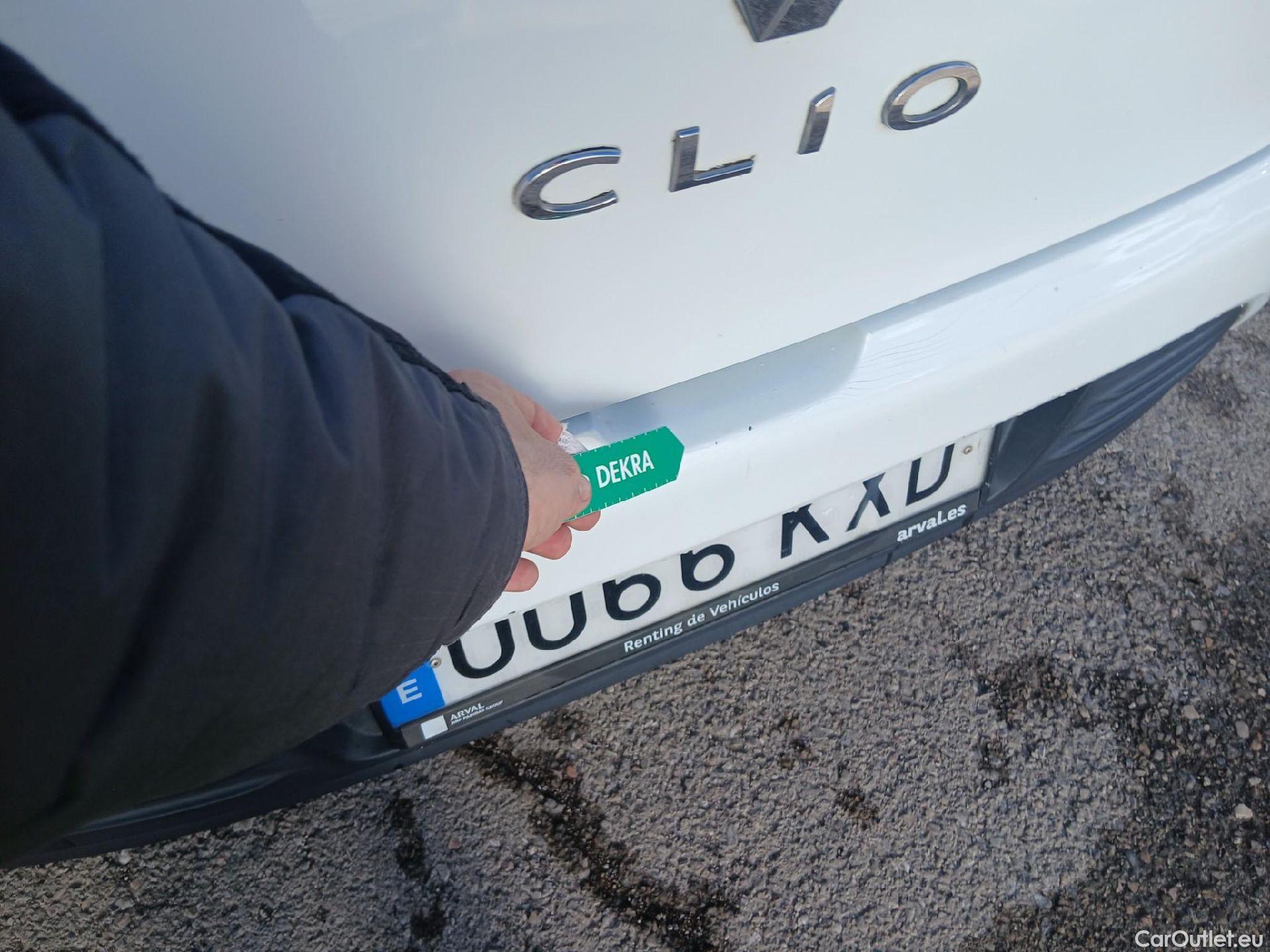  Renault  Clio RENAULT  / 2016 / 5P / berlina con portón Business dCi 55kW (75CV) -18 #20