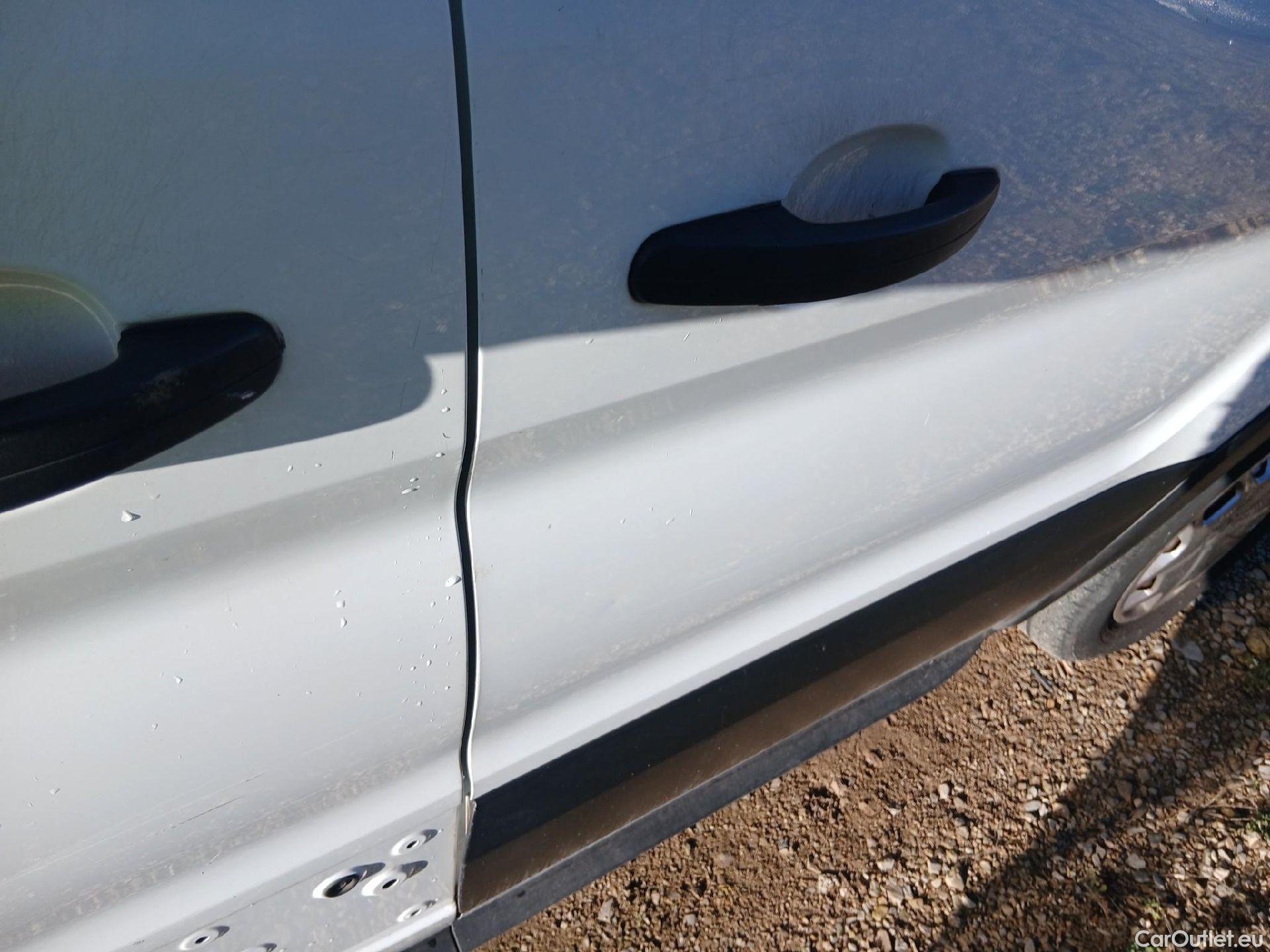  Ford  Transit FORD  / 2013 / 4P / furgón 310 96kW L3H2 Van Trend FWD MHEV #38