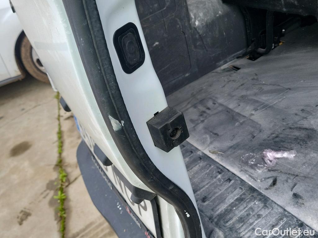  Land Rover  Discovery FORD Transit Custom / 2023 / 4P / combi Kombi 2.0 EcoBlue 100kW 320 L1 Trend #17