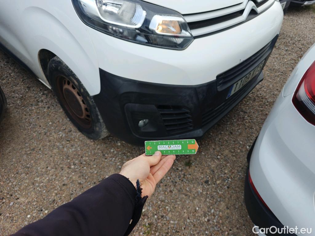  Citroen  Jumpy CITROEN  / 2016 / 4P / FURGON Talla M BlueHDi 73KW (100CV) Confort #71