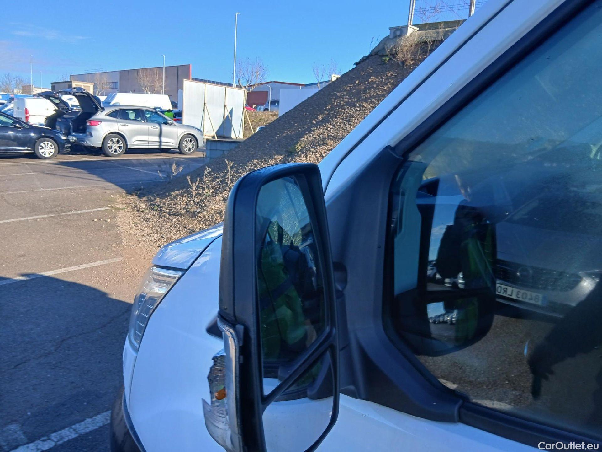  Ford  Transit FORD  / 2013 / 4P / furgón 310 96kW L3H2 Van Trend FWD MHEV #10