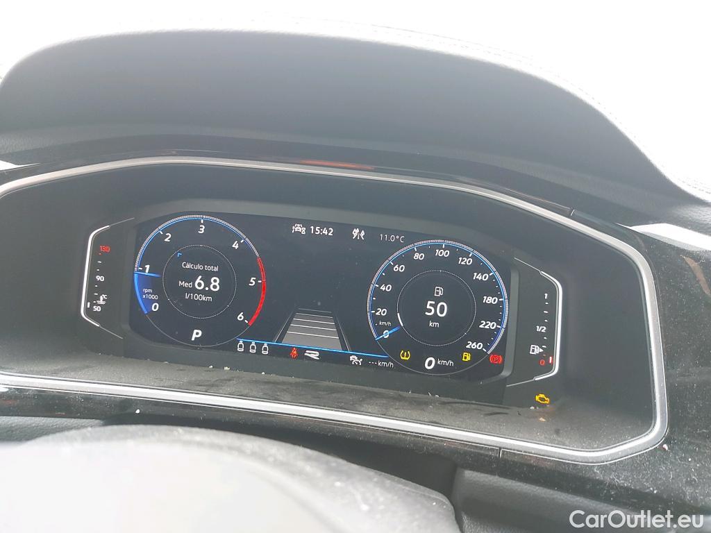  Volkswagen  T-ROC VOLKSWAGEN  / 2021 / 5P / todoterreno R-Line 2.0 TDI 110kW (150CV) DSG #25