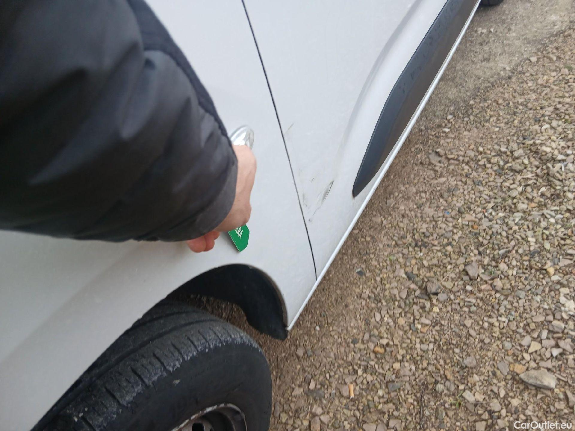  Citroen  Berlingo CITROEN  / 2018 / 4P / furgón derivado de turismo Talla M BlueHDi 100 #8