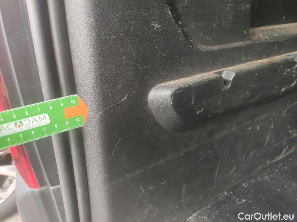  Citroen  Berlingo CITROEN  / 2018 / 5P / monovolumen compacto Talla M BlueHDi 100 S&S FEEL #23