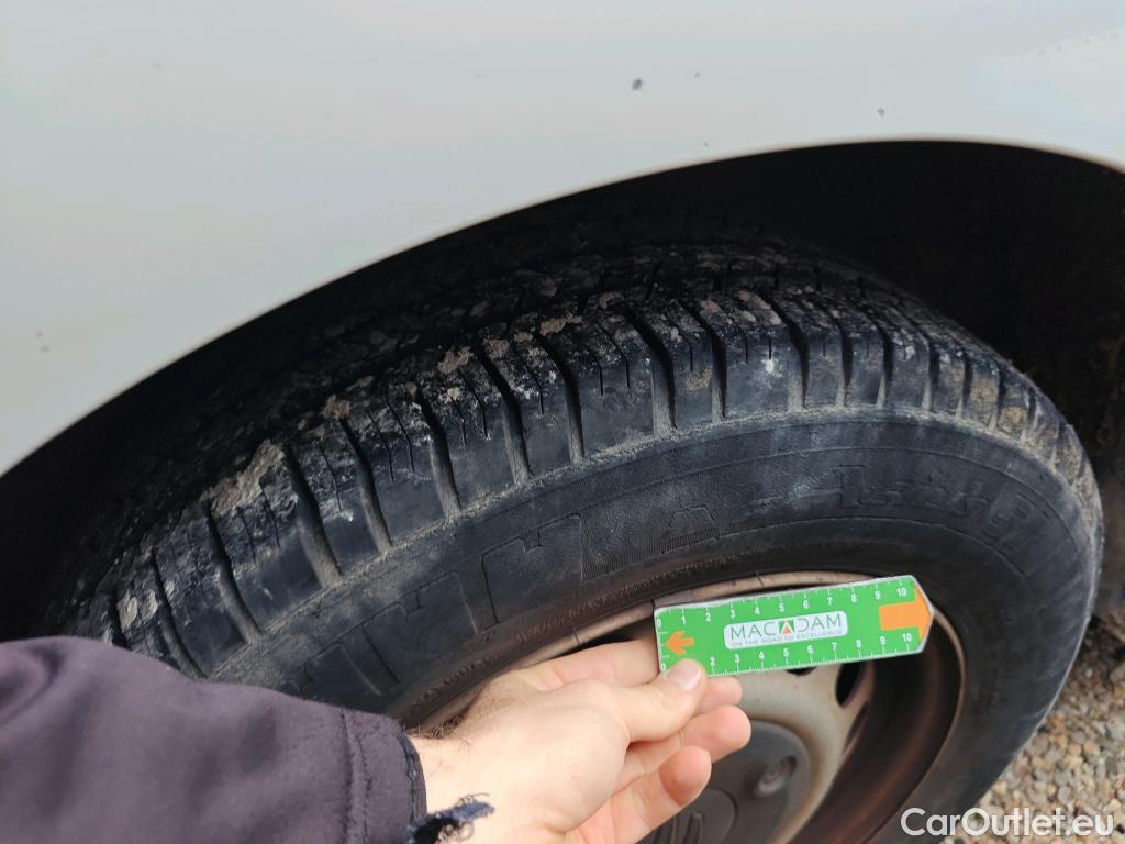  Citroen  Jumpy CITROEN  / 2016 / 4P / FURGON Talla M BlueHDi 73KW (100CV) Confort #49