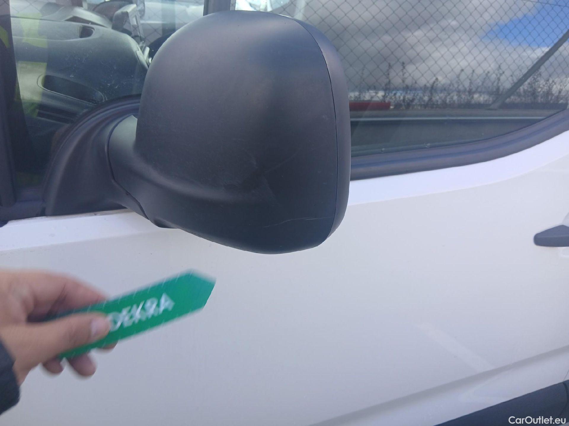  Citroen  Berlingo CITROEN  / 2018 / 4P / furgón derivado de turismo Talla M BlueHDi 100 #10