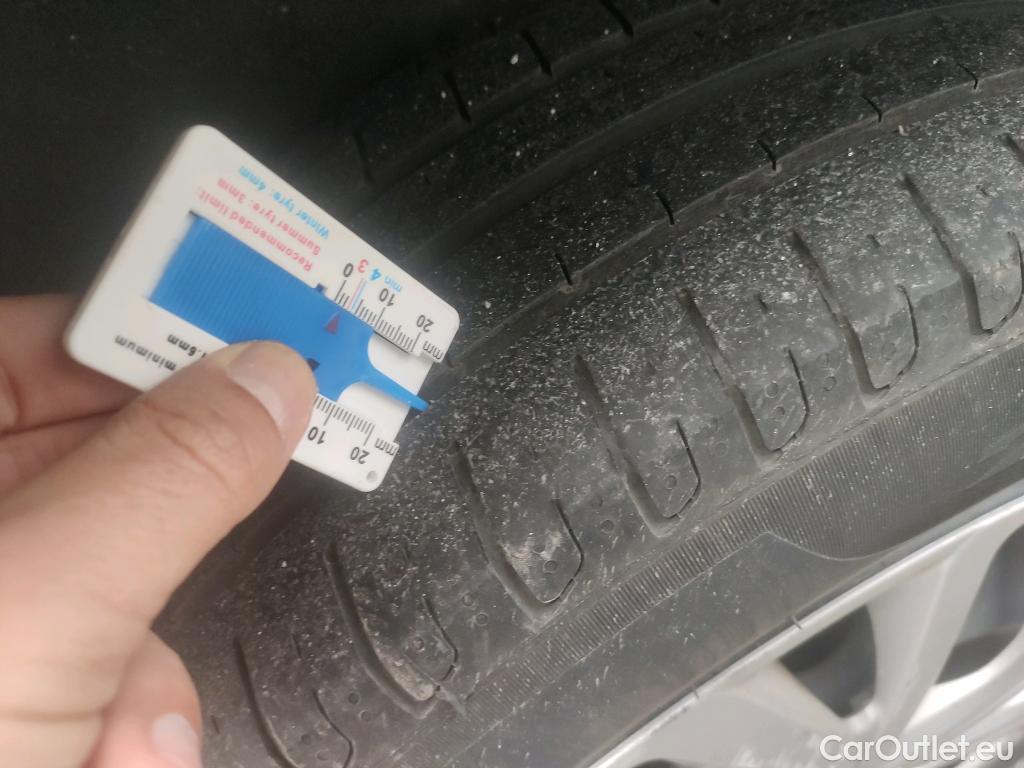  Citroen  Berlingo CITROEN  / 2018 / 5P / monovolumen compacto Talla M BlueHDi 100 S&S FEEL #4