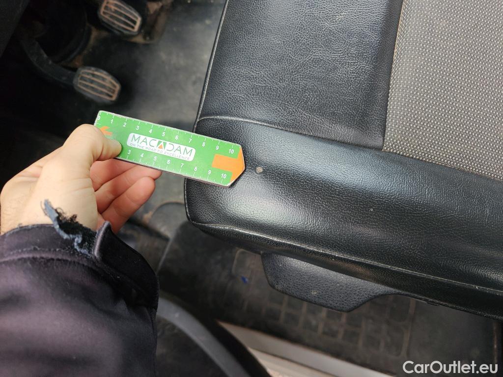  Citroen  Jumpy CITROEN  / 2016 / 4P / FURGON Talla M BlueHDi 73KW (100CV) Confort #62