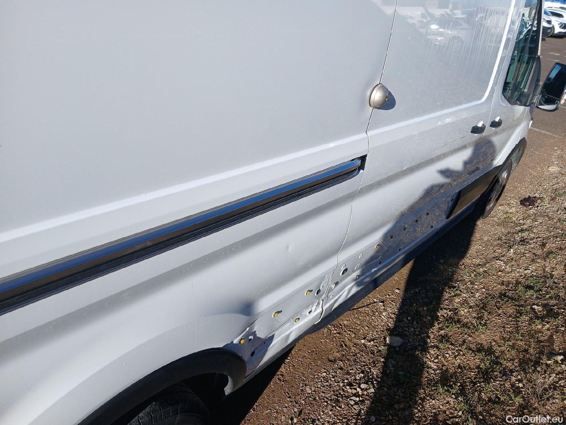  Ford  Transit FORD  / 2013 / 4P / furgón 310 96kW L3H2 Van Trend FWD MHEV #30