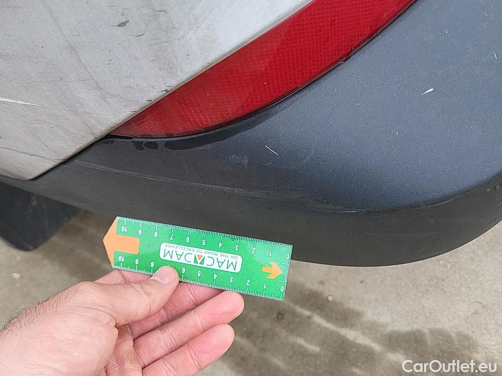  Land Rover  Discovery FORD Transit Custom / 2023 / 4P / combi Kombi 2.0 EcoBlue 100kW 320 L1 Trend #26