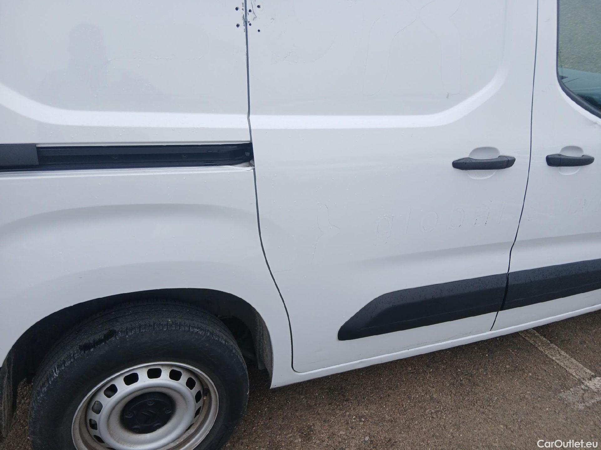  Citroen  Berlingo CITROEN  / 2018 / 4P / furgón derivado de turismo Talla M BlueHDi 100 #30