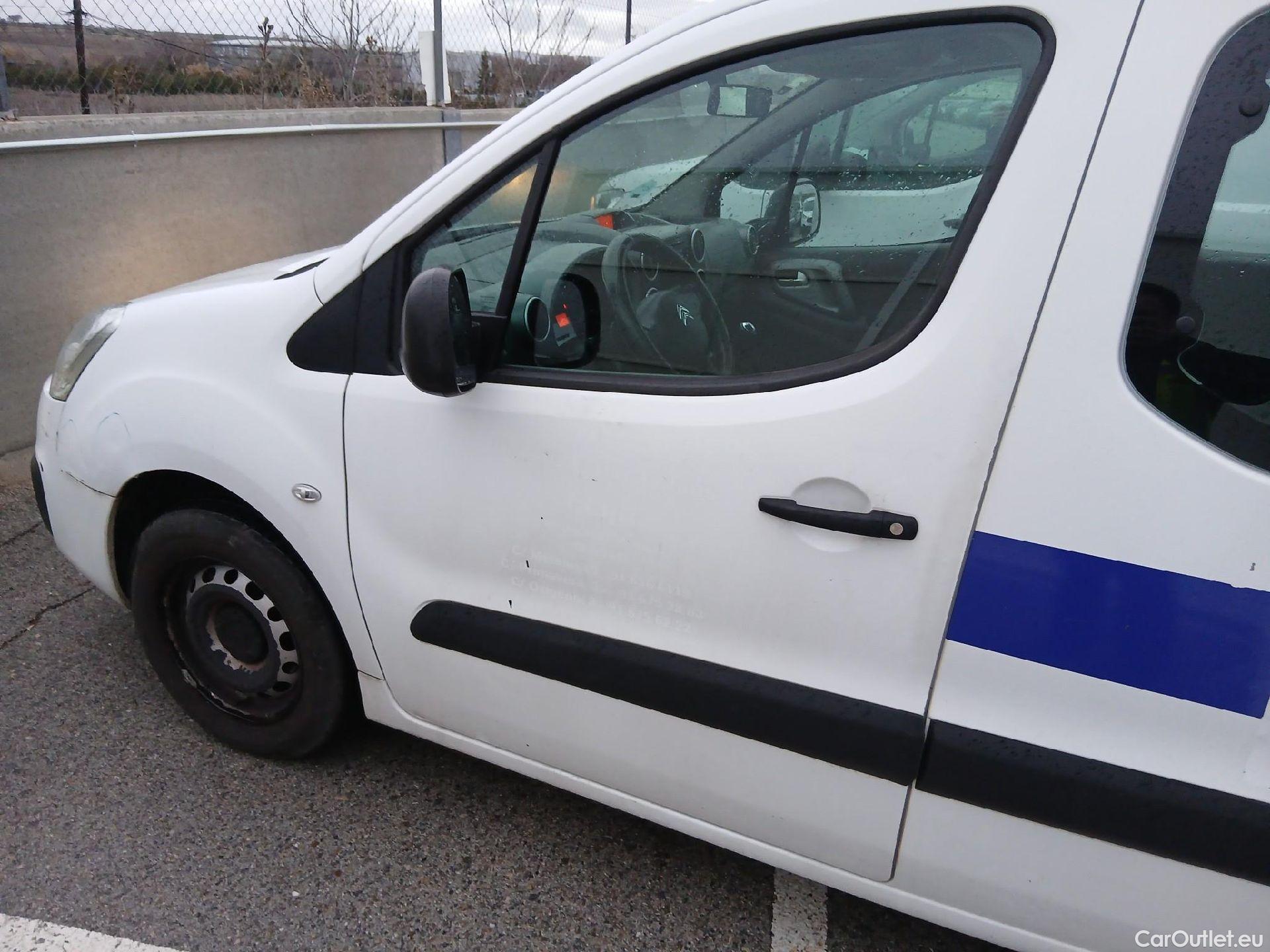  Citroen  Berlingo CITROEN  / 2015 / 4P / combi Multispace LIVE Edit.BlueHDi 74KW (100CV (AC) #15