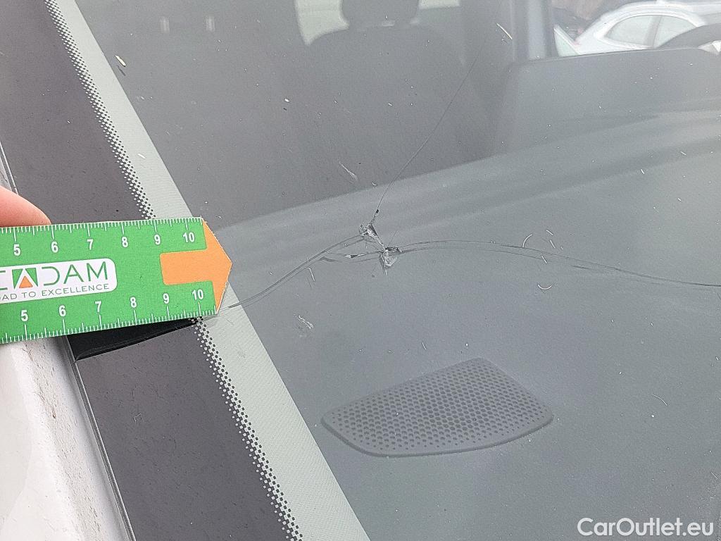  Land Rover  Discovery FORD Transit Custom / 2023 / 4P / combi Kombi 2.0 EcoBlue 100kW 320 L1 Trend #2