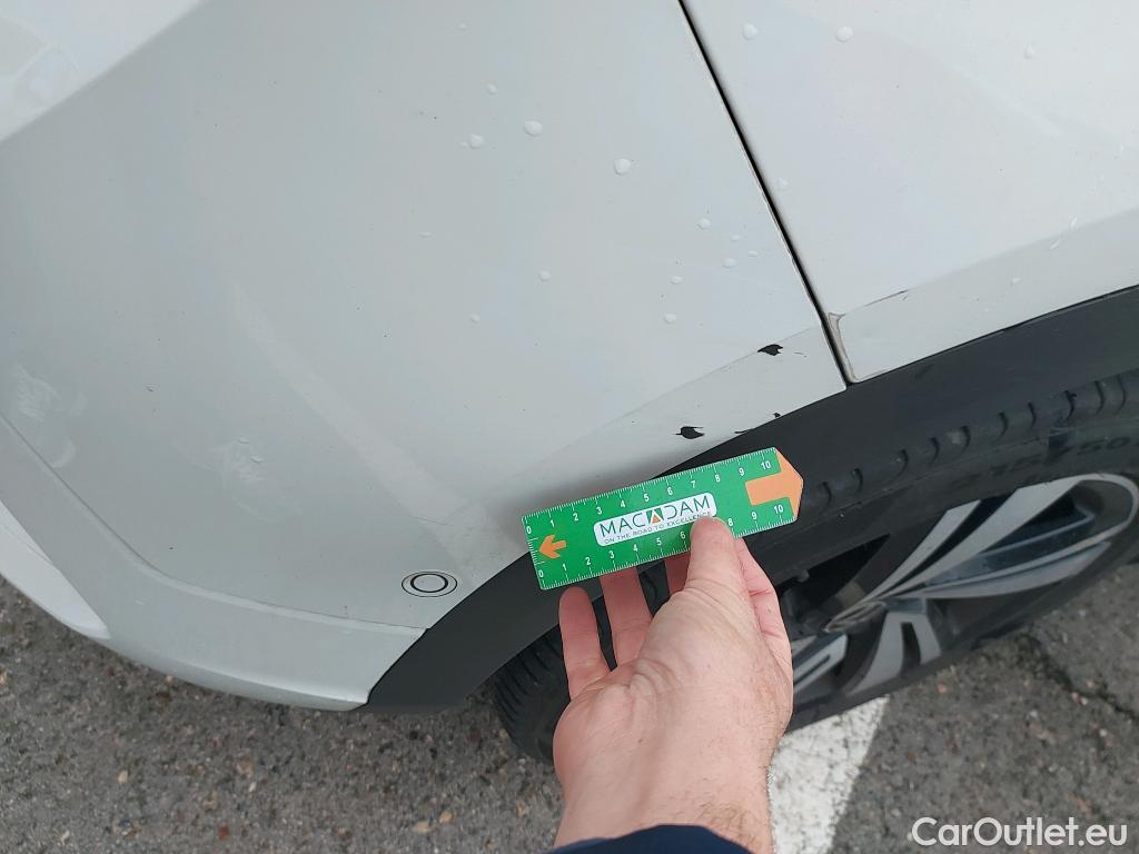  Volkswagen  T-ROC VOLKSWAGEN  / 2021 / 5P / todoterreno R-Line 2.0 TDI 110kW (150CV) DSG #19