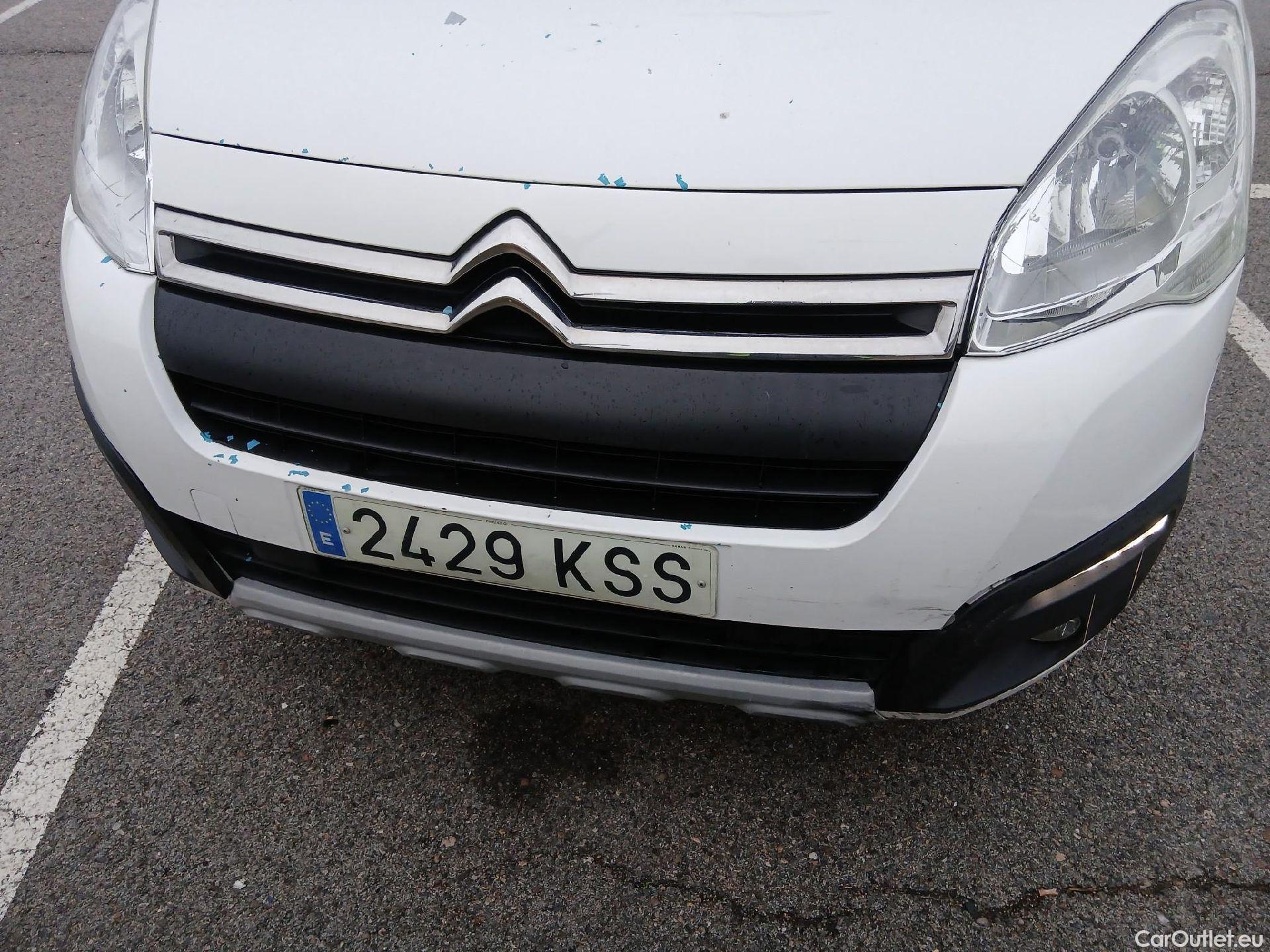  Citroen  Berlingo CITROEN  / 2015 / 4P / combi Multispace LIVE Edit.BlueHDi 74KW (100CV (AC) #11