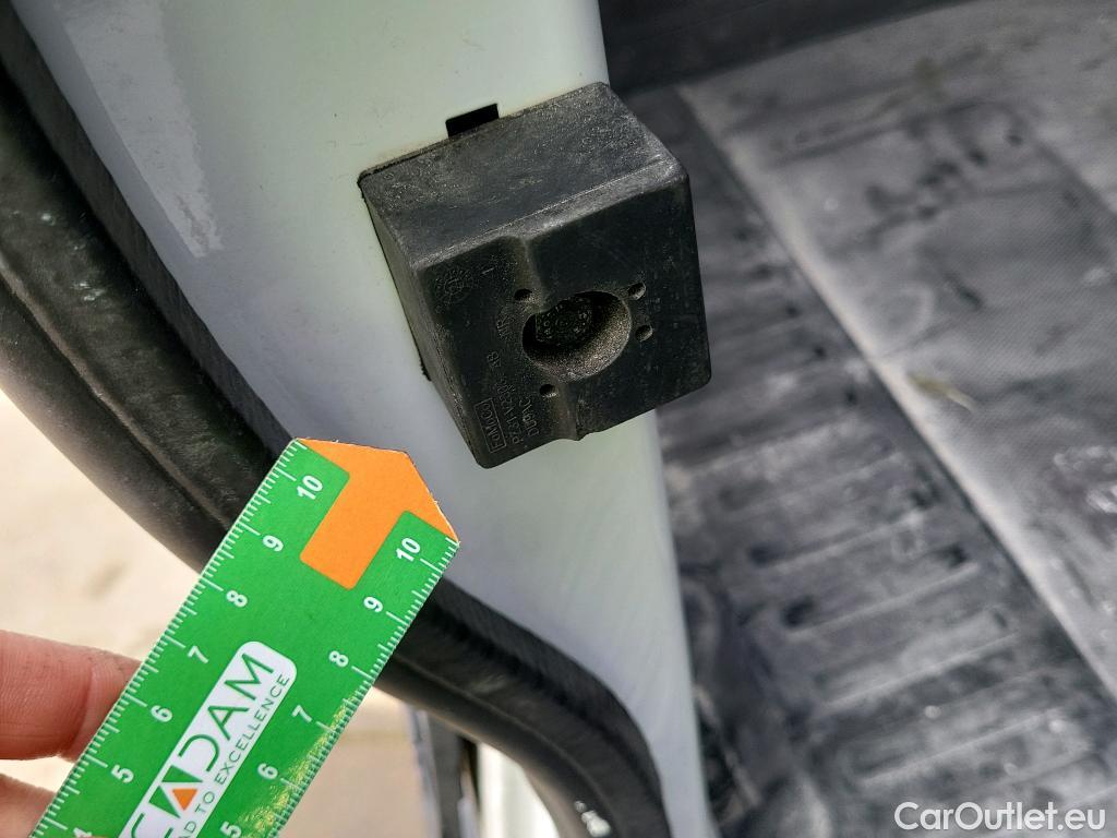  Land Rover  Discovery FORD Transit Custom / 2023 / 4P / combi Kombi 2.0 EcoBlue 100kW 320 L1 Trend #18