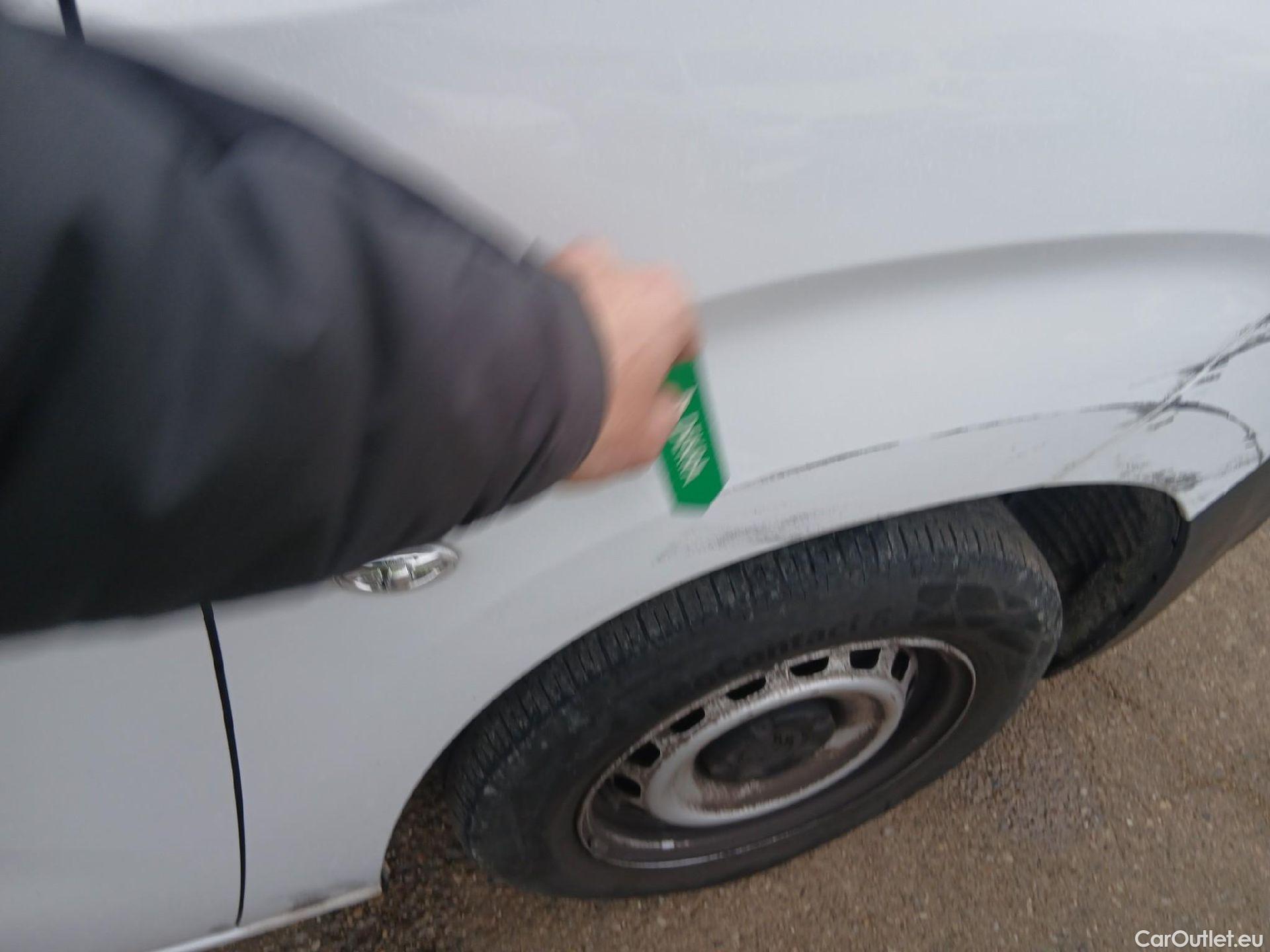  Citroen  Berlingo CITROEN  / 2018 / 4P / furgón derivado de turismo Talla M BlueHDi 100 #38