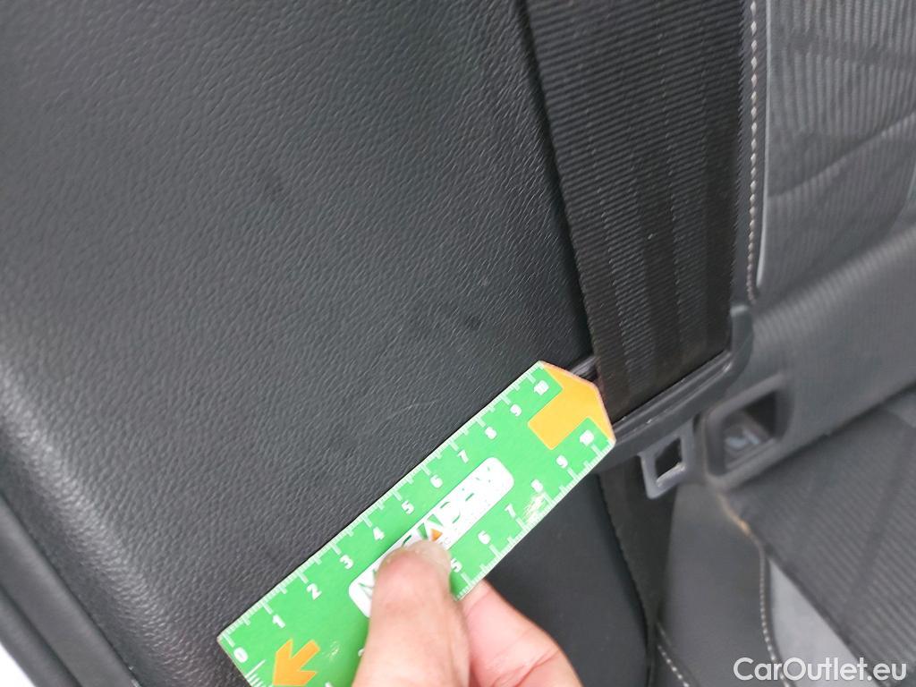  Volkswagen  T-ROC VOLKSWAGEN  / 2021 / 5P / todoterreno R-Line 2.0 TDI 110kW (150CV) DSG #22