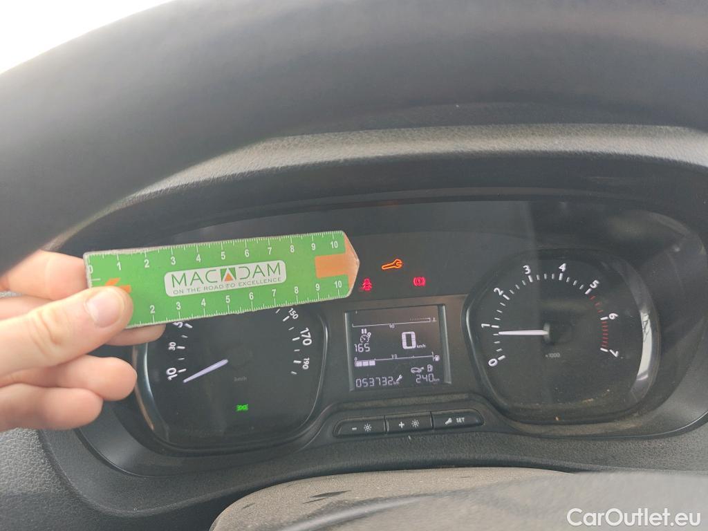  Citroen  Jumpy CITROEN  / 2016 / 4P / FURGON Talla M BlueHDi 73KW (100CV) Confort #85