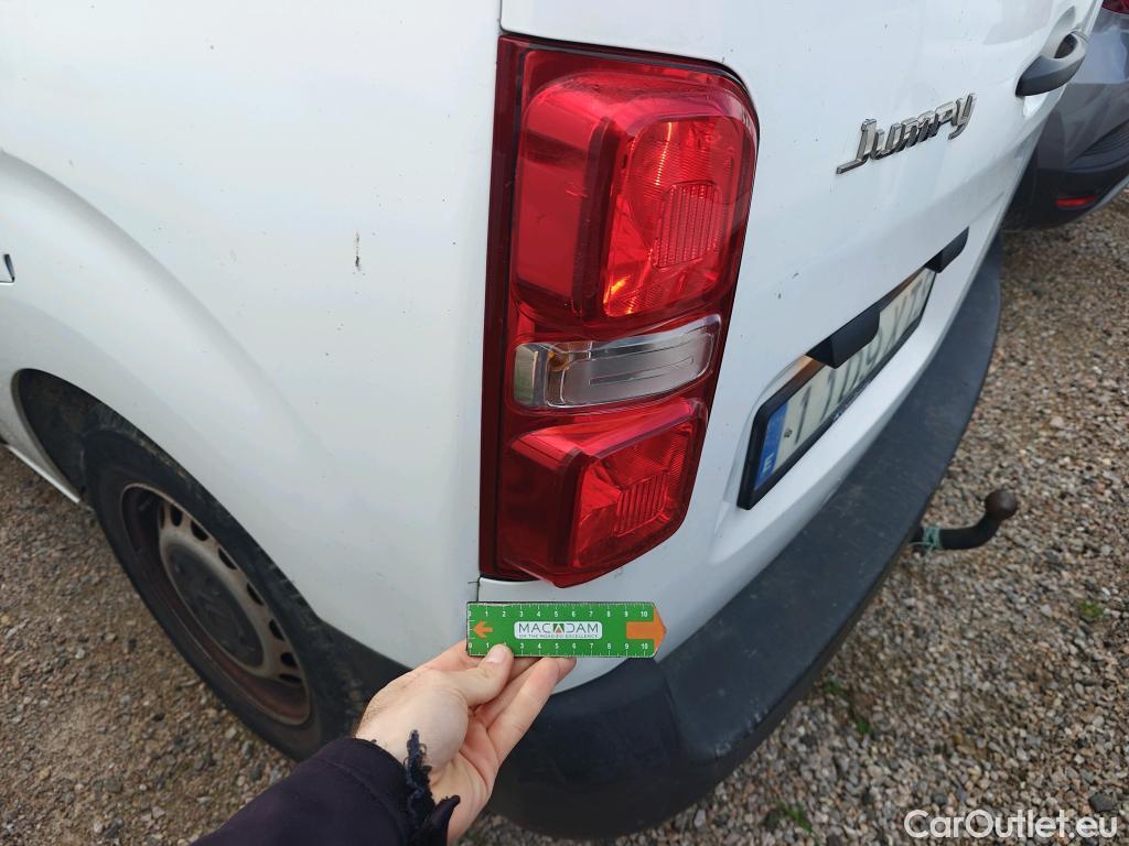  Citroen  Jumpy CITROEN  / 2016 / 4P / FURGON Talla M BlueHDi 73KW (100CV) Confort #19