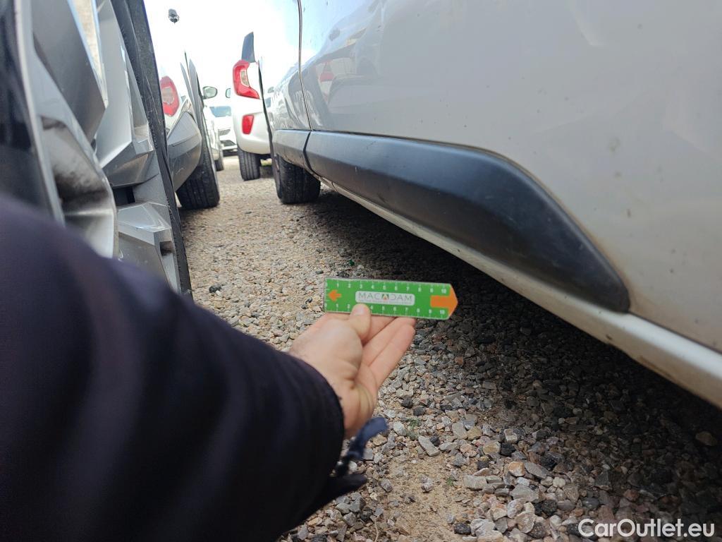  Citroen  Jumpy CITROEN  / 2016 / 4P / FURGON Talla M BlueHDi 73KW (100CV) Confort #10